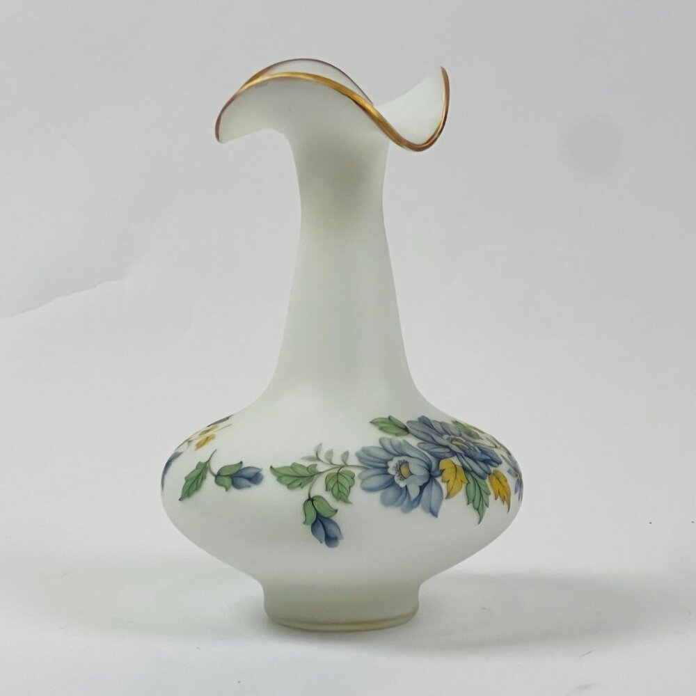 Vintage 12" White Bud Vase w/Flowers Wide Base Curvey Opening Cellini Italy